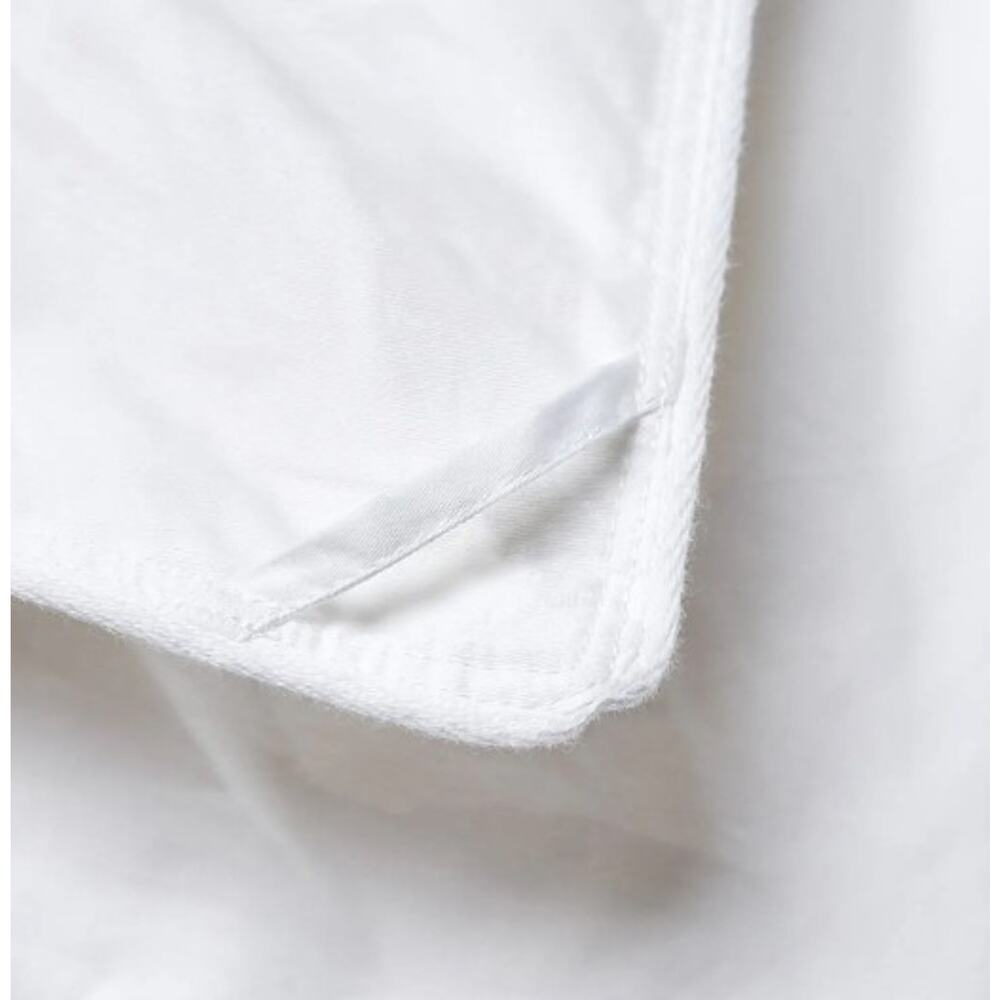 New Quince All Season Premium Down Alternative Comforter King California King - Picture 3 of 6